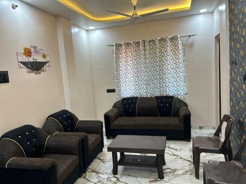 Nagpur Wohnung | Self Check In 1BHK Home fully Equipped Kitchen