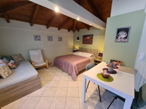 Spata-Artemida Wohnung | Semelia's Guest house