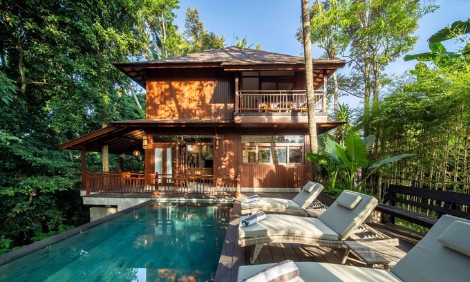 Melayang Villa | Jungle Wooden Villa, 3 BR, Ubud with staff