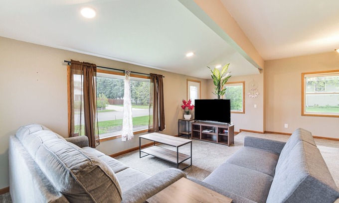 Devils Lake Haus | Serene Devils Lake House w/ Deck + Fire Pit!