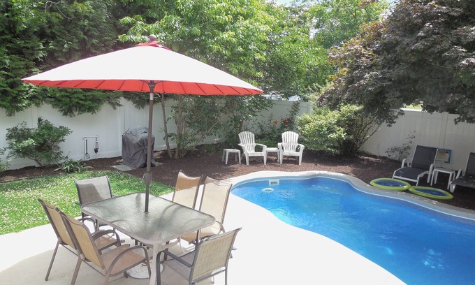 Rehoboth Beach Haus | Ruhige Flucht in South Rehoboth - Privater Pool + Haustierfreundlich