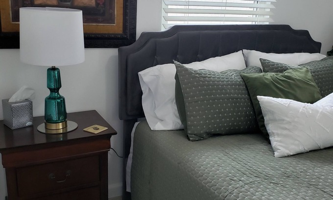 Joplin Eigentumswohnung | Serene, Fully Equipped Condo in Convenient, Safe Complex. Updated &Pet Friendly!