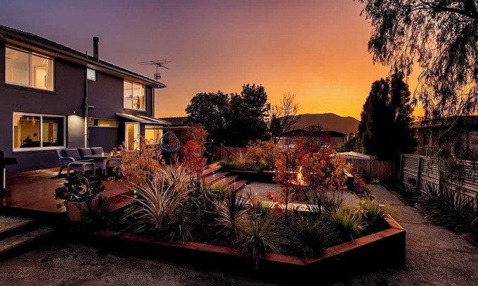 Tranmere Haus | Serene Oceana - Savoring the gentle Tassie breeze