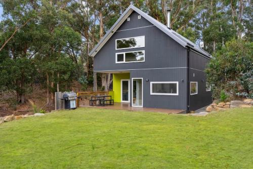 Ridgeway Haus | Serenity at Ridgeway Retreat - Relax, Hike, Bike