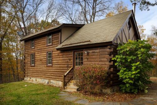 Marshall Haus | Serenity Cabin In The Woods