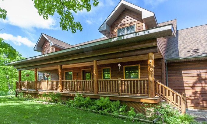 Duluth Haus | Serenity Lodging - Großes, friedliches Zuhause - 10 Meilen vom Herzen der Innenstadt entfernt