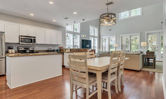 Laurel Grove Haus | Serenity on the Fairway: 3BR w/ Golf Carts at Sandestin Golf and Beach Resort!