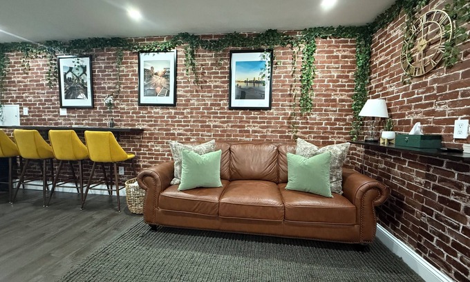 Central-Maverick Square - Paris Street Wohnung | Serenity Suite Homes, Serene 2BD/1BA near Logan/Metro