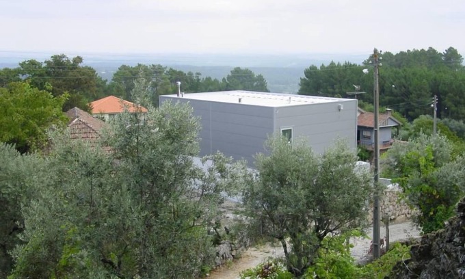 Meada Haus | CARAMULO SERRA: Ein Blick in den Osten
