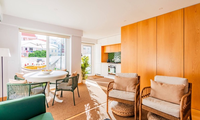 Sao Joao de Deus Wohnung | ShôLubi - Charming, Quiet & Cozy