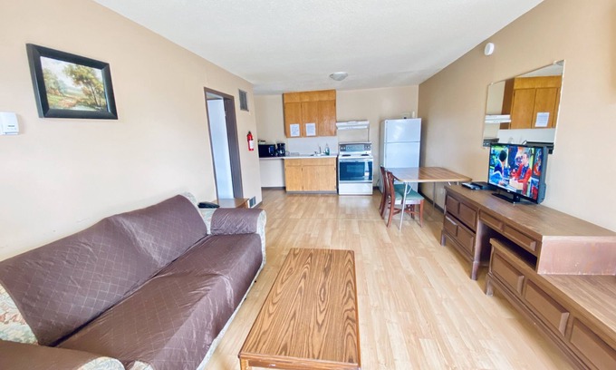 Fort Nelson Hotel | Shannon Motel