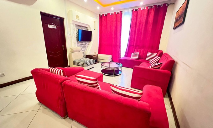 Mombasa Wohnung | Shanzu Beachfront Apartments with beautiful ocean views and a swimming pool