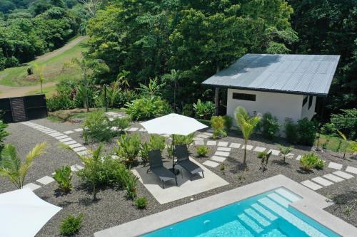 Ballena Wohnung | Sharma Costa Rica - Heliconia Casita