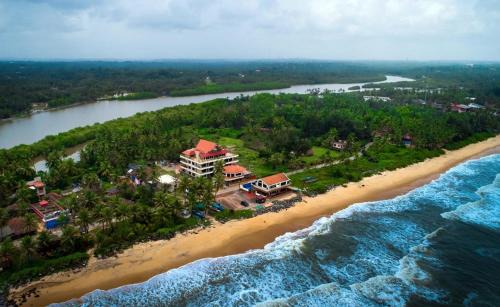 Inna Wohnung | SHARVARI BEACH HOME STAY at Mangalore by Vaishnavi Reveries