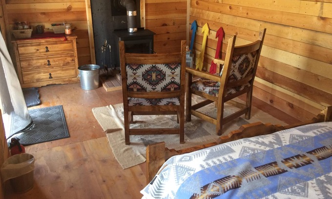 Page Kabine | Shash Dine 'EcoRetreat