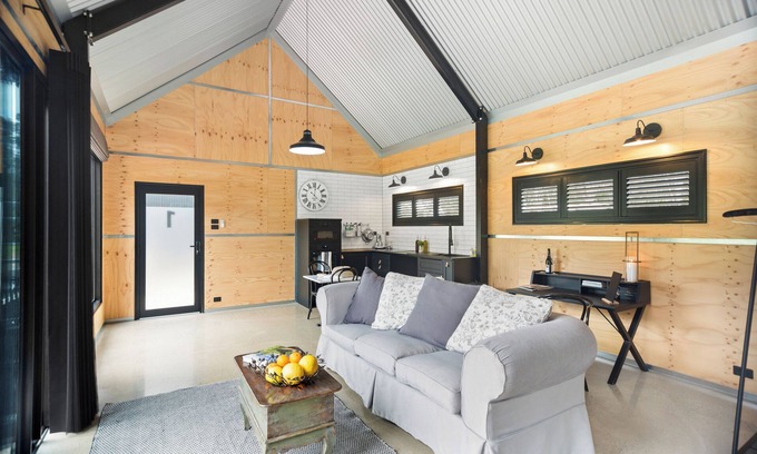 Whitfield Hütte | Shed TWO - Romantic Luxury couple getaway in the fabulous King Valley