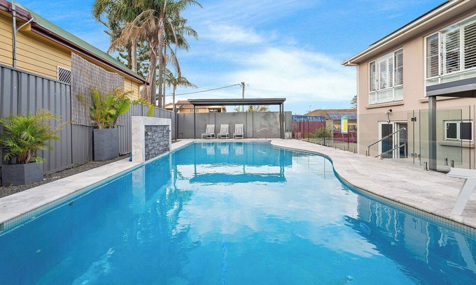 Shellharbour Haus | Shellharbour Poolside Escape