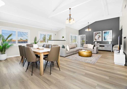 Shellharbour Haus | Shellharbour Poolside Escape