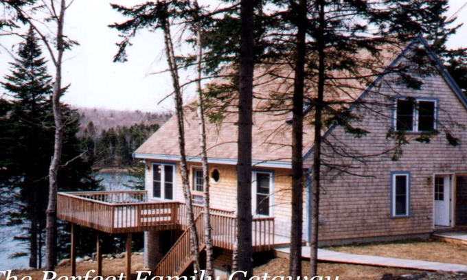 Friendship Haus | Shepherd's Cove - Wunderschönes 5 Hektar großes Familiengrundstück am Meer in der Mitte der Mainküste