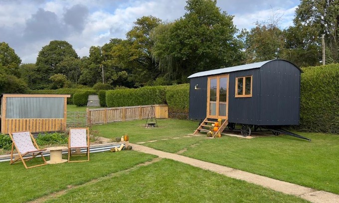 Wadhurst Kabine | Shepherds Hut at Cedar Gables