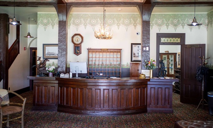 Sheridan Hotel | Sheridan Inn, B/W Signature Collection