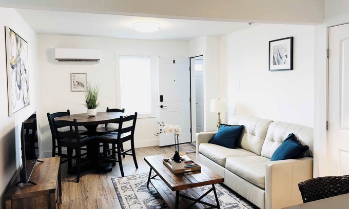 Ship Bottom Wohnung | Ship Bottom LBI Apt B- 1 Block from the beach