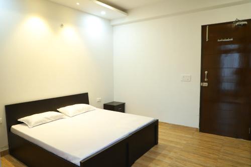Rishikesh Wohnung | Shivoham Yoga Retreat - spacious and fully equipped apartment in tranquil area