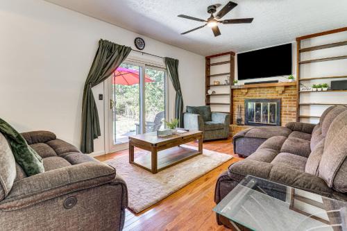 Pickerington Haus | Shop, Golf and Explore Home 14 Mi to Columbus!