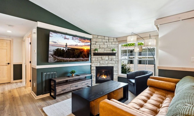 Fish Creek Haus | Shore Suite | Downtown Fish Creek ~ Dog-friendly