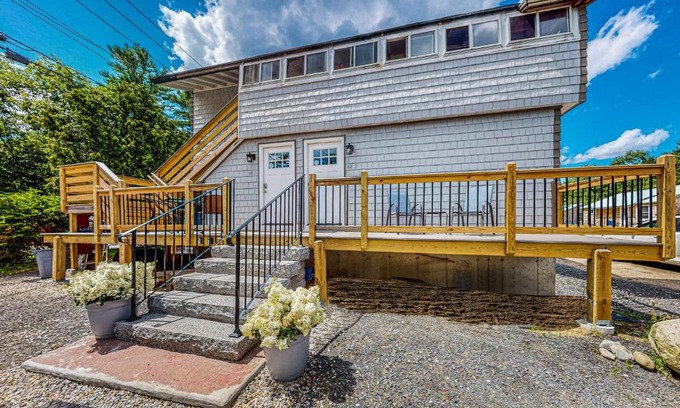 Kennebunk Haus | Shorebreeze Inn