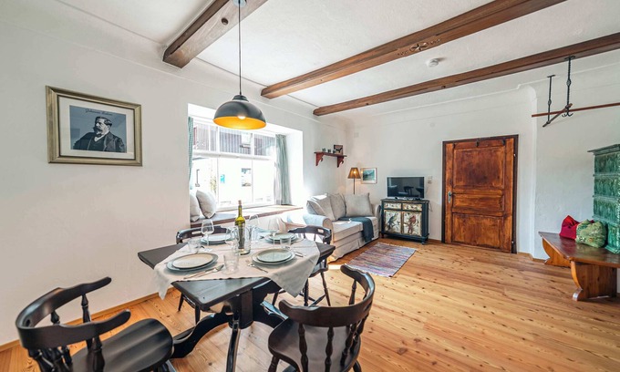 Altaussee Wohnung | Sieglgut: Brahms Apartment | Kitchen | Parking