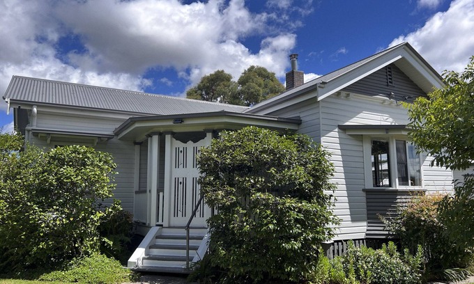 Stanthorpe Haus | Siena Stanthorpe - Comfort and style in a great location!