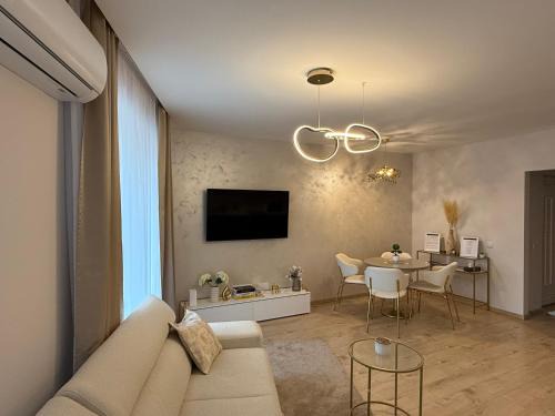 Nyiregyhaza Wohnung | SILK Apartman -free private garage