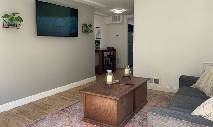 Southeast Haus | Simple Stay in the Nation's Capital