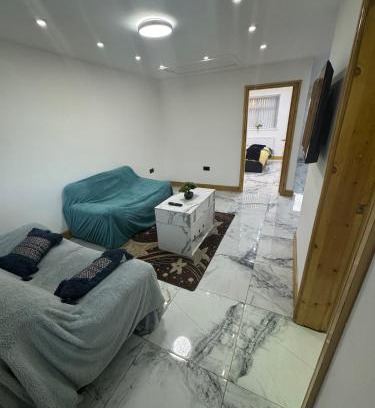 Levenshulme Wohnung | Sindhu Luxury Bungalow