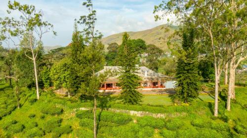Valparai Haus | Sinna Dorai's Rotti Kadai Bungalow