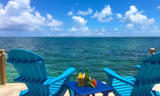 Nassau Haus | Situated on the Ocean Jacaranda Bay Villa