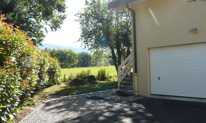 Annecy-le-Vieux Wohnung | Situation Remarquable en Bordure de la Nature Tout en Étant Dans Annecy