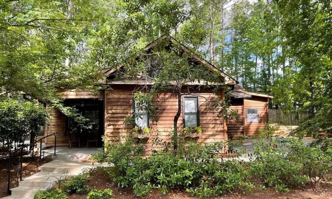 Canton Kabine | Sixes Cabin