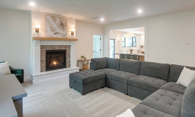 Rigby Haus | Ski & Hike in Kelly Canyon: Rigby Group Getaway