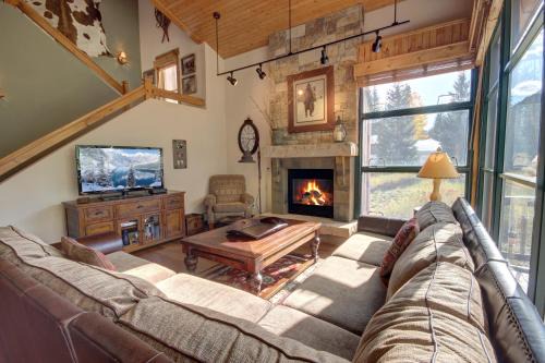 Keystone Haus | Ski Tip Ranch 8739 by SummitCove Lodging