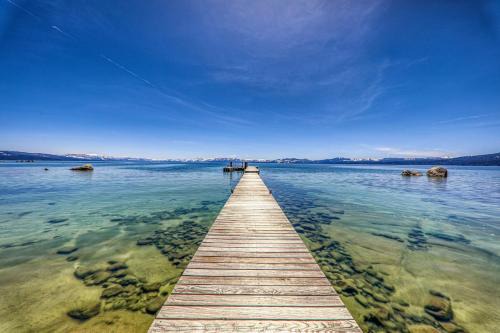 Brockway Haus | Sky Rocks - Private Beach, Buoy & Pier, HOA Swimming Pool & Tennis