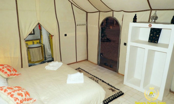 Rissani Bed & Breakfast | SLEEP IN LUXURY TENT IN DESERT !