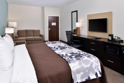 Meridian Hotel | Sleep Inn & Suites Meridian - Bonita Lakes