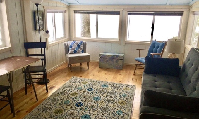 Newberry Hütte | Culhane Lake Resort Die Loon Cabin am Culhane Lake im Paradies.