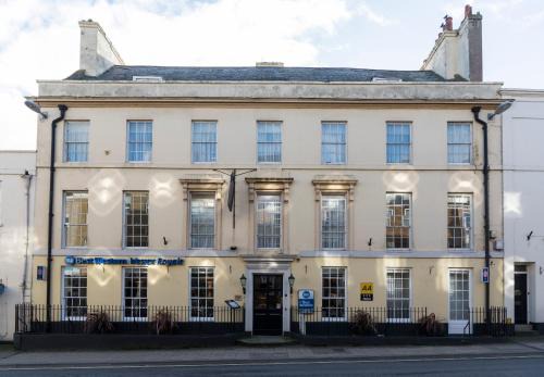 Dorchester Hotel | Sleeping Bear Notel