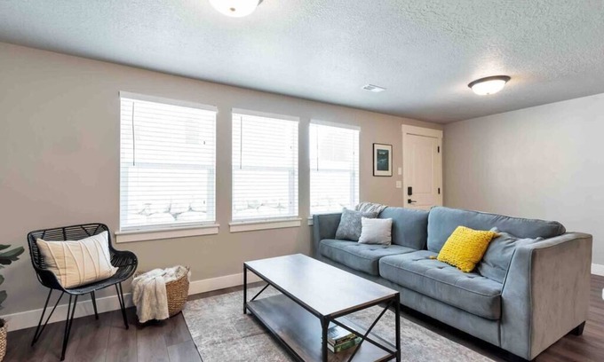 Vineyard Wohnung | Sleepy Ridge Apt, Self Check-In, Parking