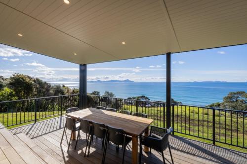 Langs Beach Haus | Slice of Paradise - Waipu Cove Holiday Home