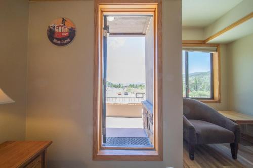 Mountain House Haus | Slopeside 2736A by SummitCove Lodging