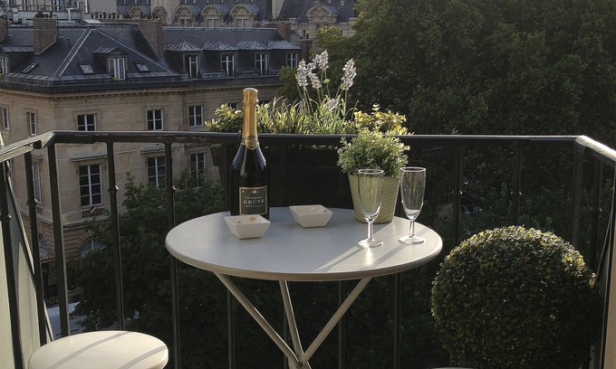 Sorbonne Wohnung | Smart And Großes Studio, Amazing Views, Modern, Sonnig, Gemütlich, am besten gelegenen